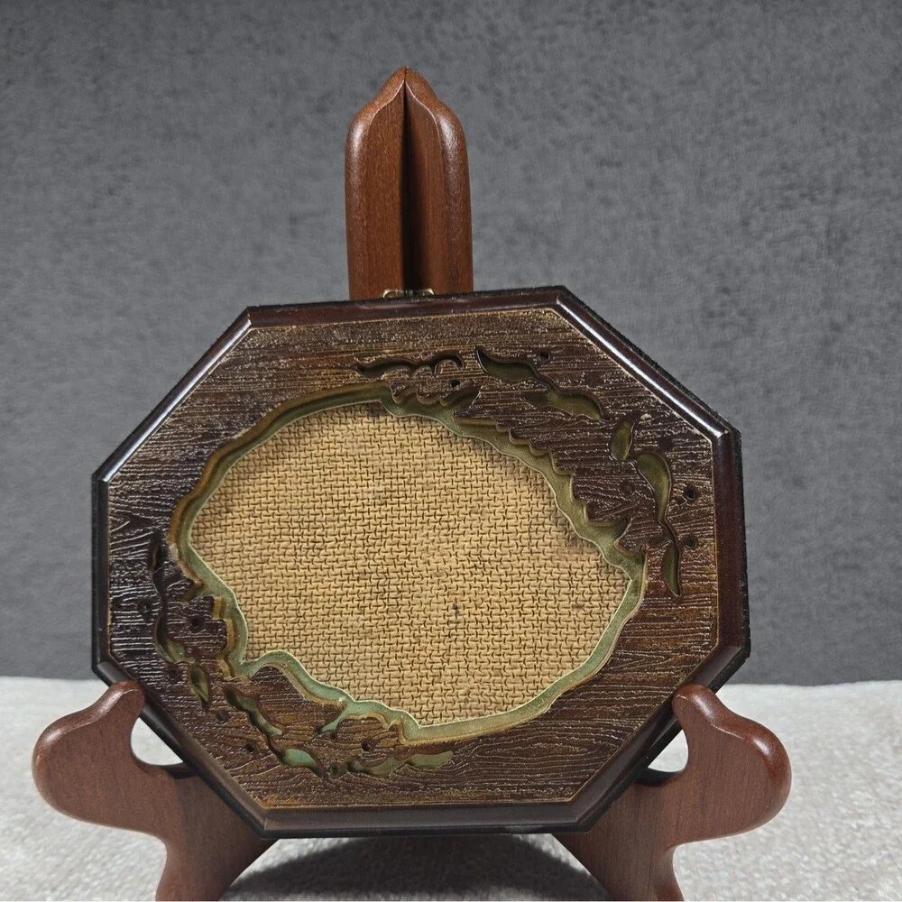 Vtg HL British Registered Design Ornate Octagon Faux Wood Picture Frame 9.5x7.5